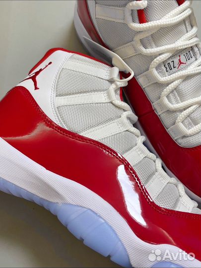 Nike air Jordan 11 Retro Cherry