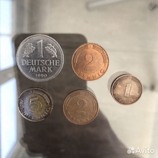 Монеты deutsch mark и pfennig