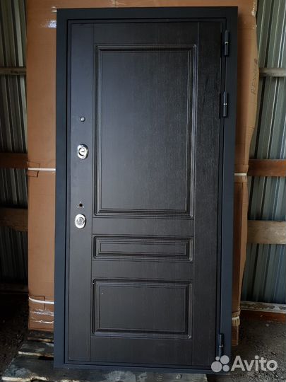 Дверь входная металлическая