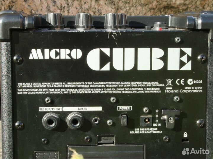Комбоусилитель Roland Micro Cube