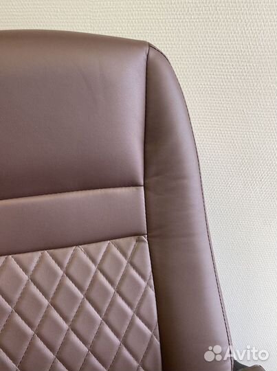 Офисное кресло новое