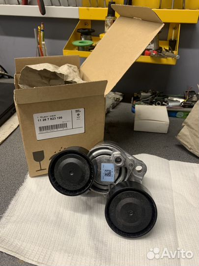 Натяжитель ремня bmw