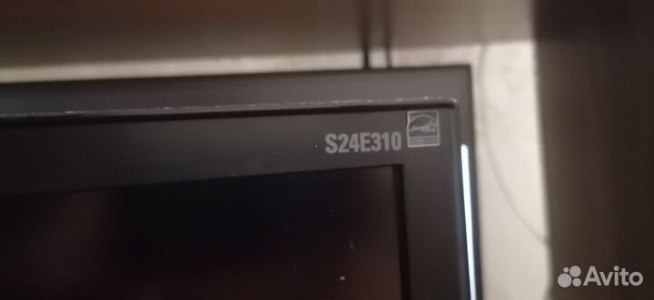 Монитор 24 дюйма Samsung