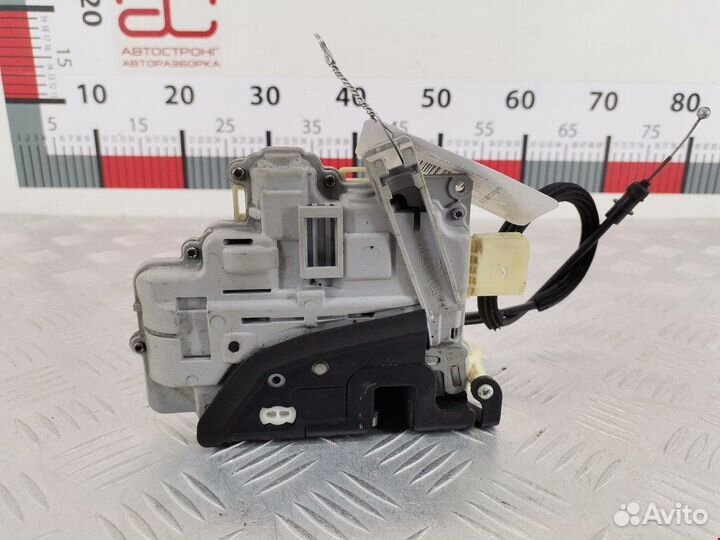 Замок двери передней левой для Volkswagen Passat 6