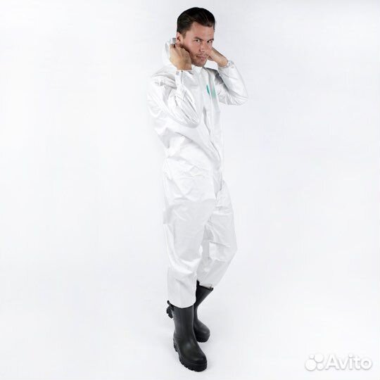 Одноразовый защитный комбинезон rumax