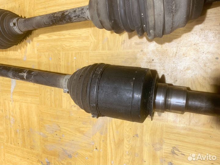 Привод правый/левый Mercedes ML 164