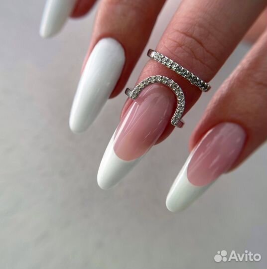 Маникюр и наращивание ногтей