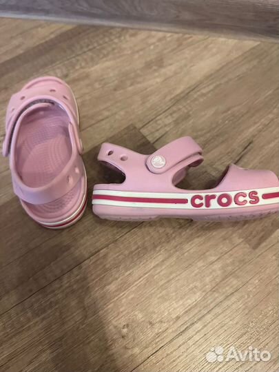 Сандалии для девочки