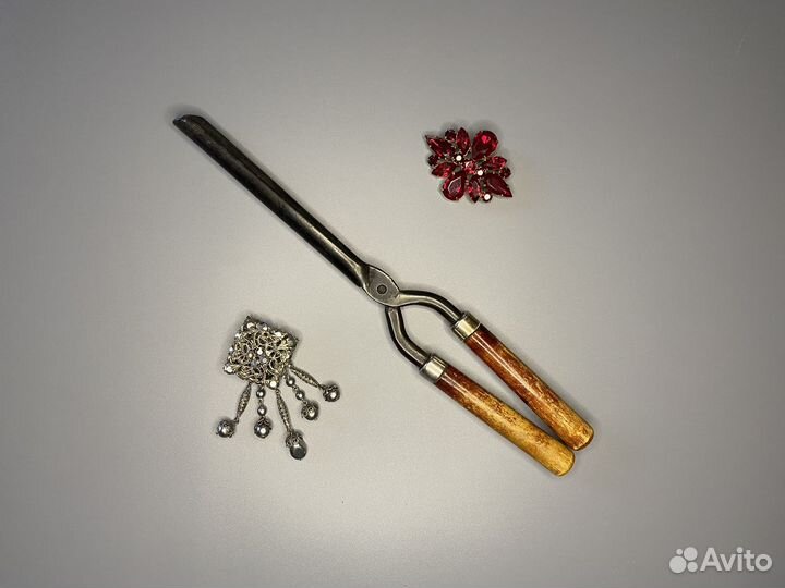 Винтажные щипцы для завивки волос и броши СССР