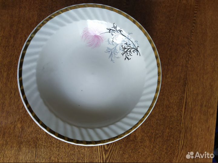 Фаянсовые тарелки