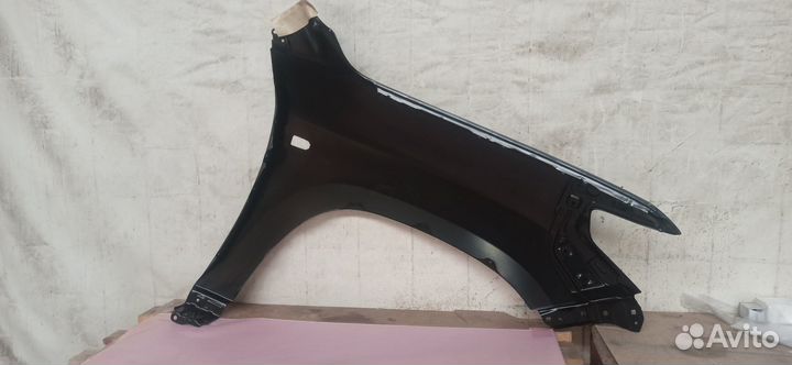 Крыло переднее Toyota Land Cruiser 200