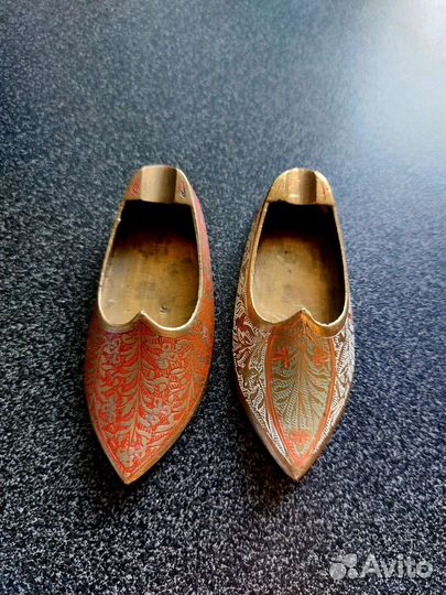 Сувенир - пепельница туфелька Индия винтаж