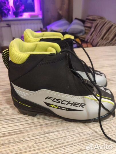 Лыжные ботинки Fisher крепление NNN, 31р и 35р