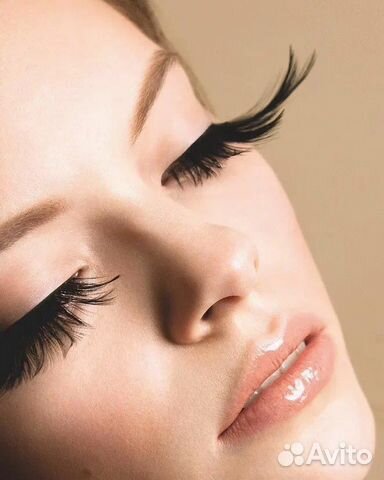 Мастер по наращиванию ресниц в студию Пинцет