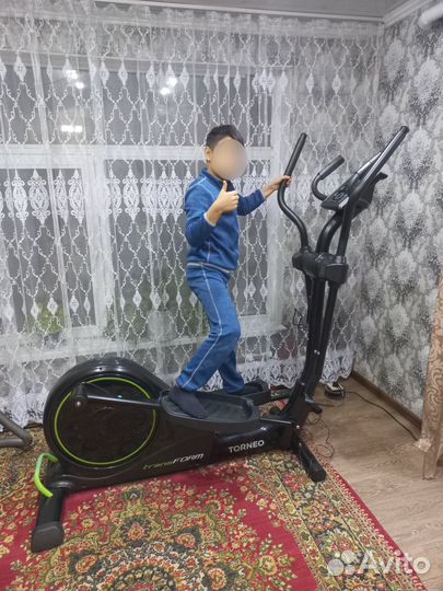 Эллиптический тренажер torneo