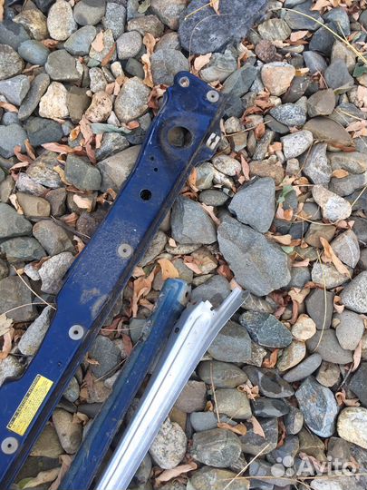 Toyota rav 4 2004 планка телевизора верхняя