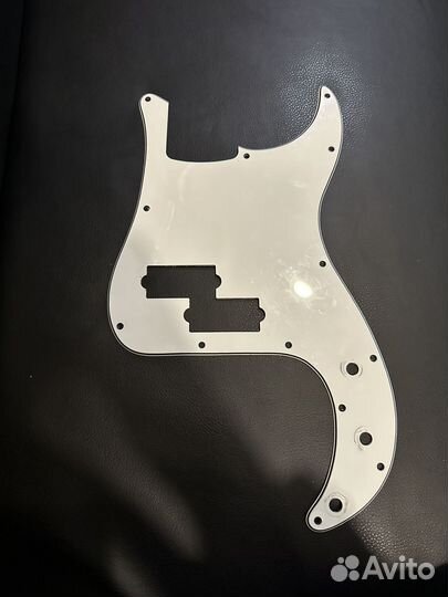 Пикгард (накладка) на Fender mex precision bass