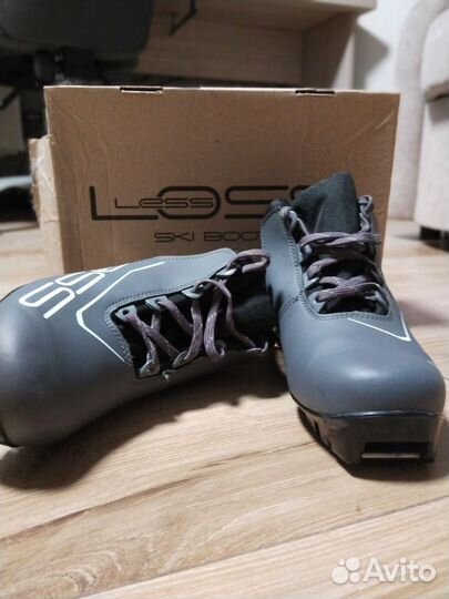 Лыжные ботинки