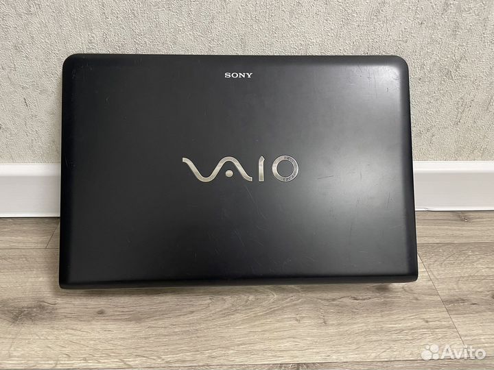 Крышка матрицы на Sony SVE171