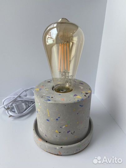 Лампа настольная из гипса