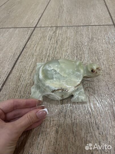 Черепаха из оникса