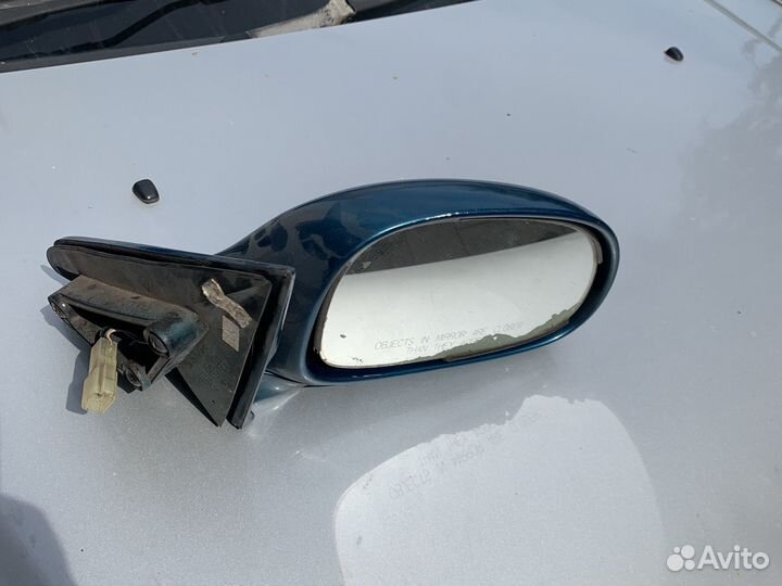 Зеркало заднего вида