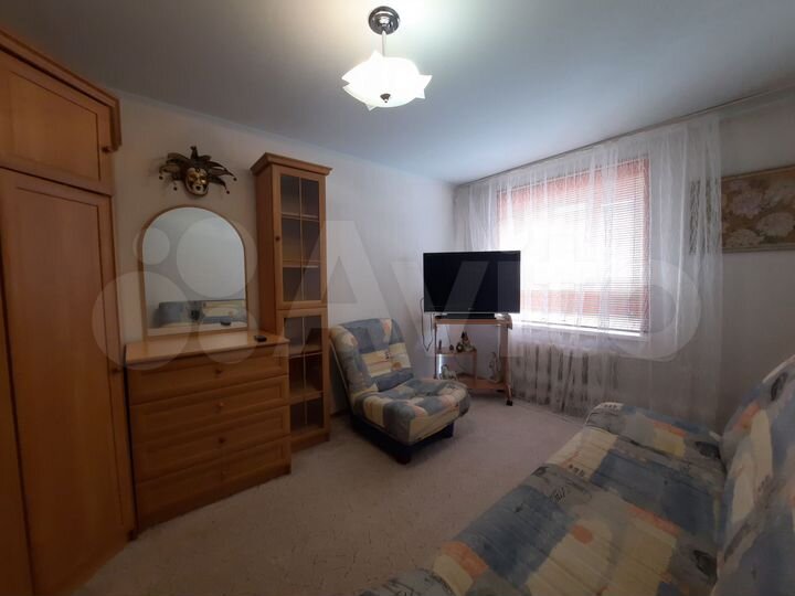 3-к. квартира, 85 м², 2/5 эт.