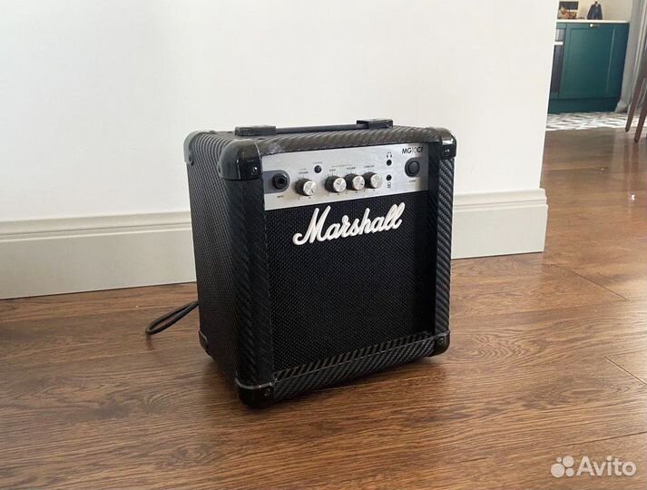 Marshall MG10CF