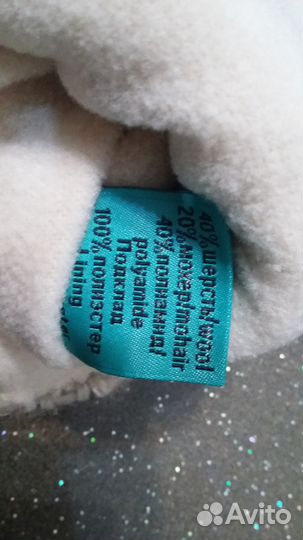 Новая зимняя шапка с помпоном из натур. меха енота