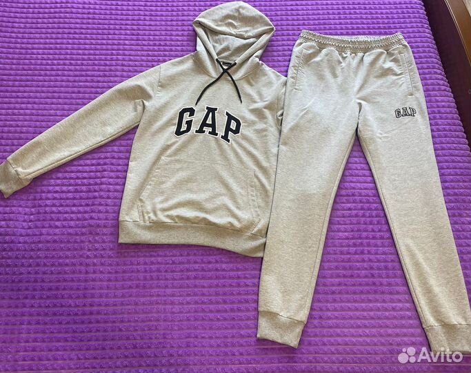 Спортивный костюм женский