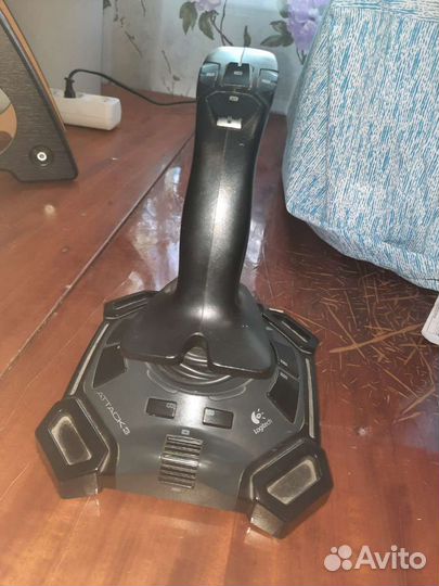 Джойстик Logitech Attack 3