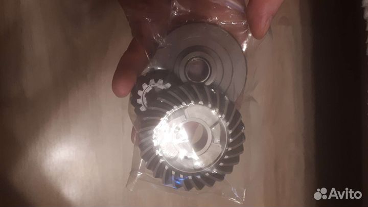 Шестерни редуктора на ямаха 30л.с 2 такта