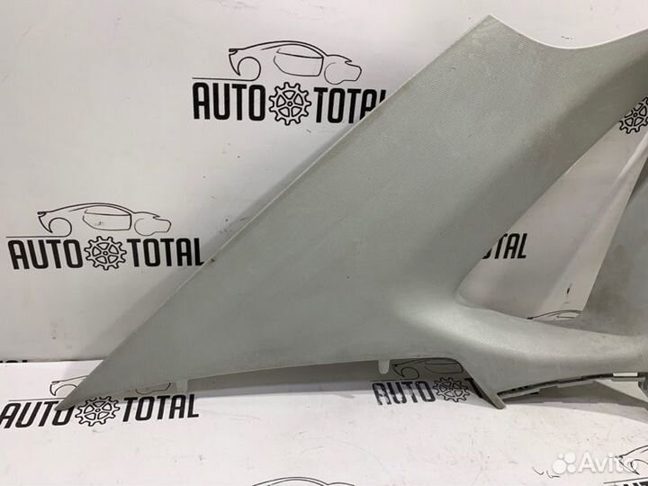 Накладка стойки задняя левая Volkswagen Polo cfna