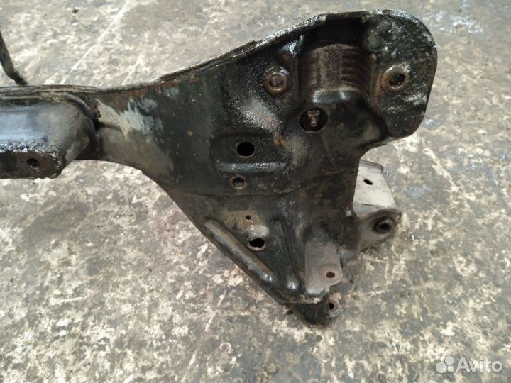 Балка подмоторная Volvo S40 2.0 1997