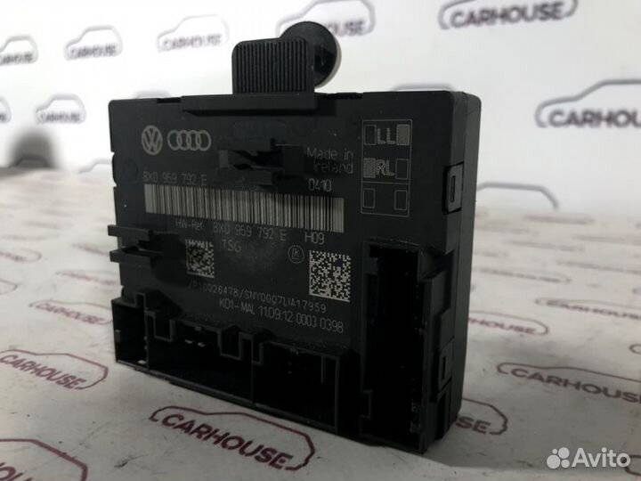 Блок управления дверьми передний левый Audi Q3