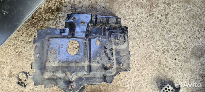 Площадка под аккумулятор peugeot 206 пежо 206