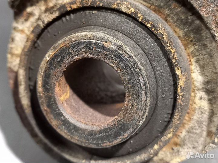 Кулак (цапфа) задний левый Kia Ceed 2 универсал