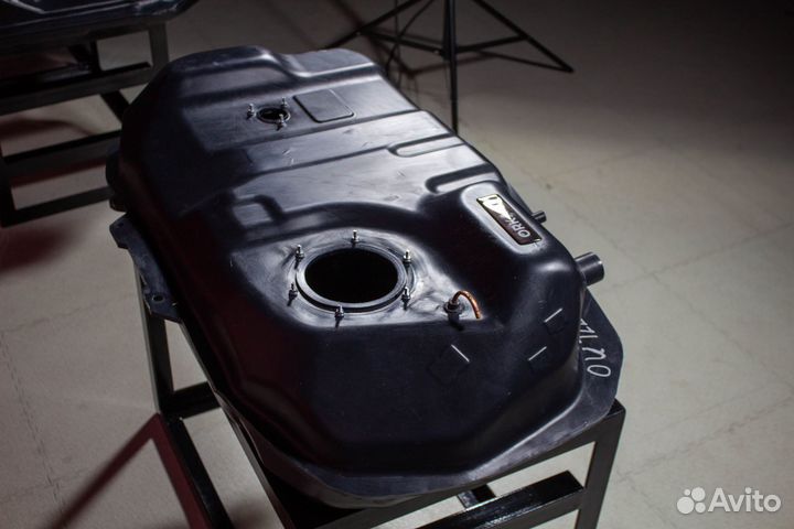 Топливный бак Митсубиси Еклипс кросс