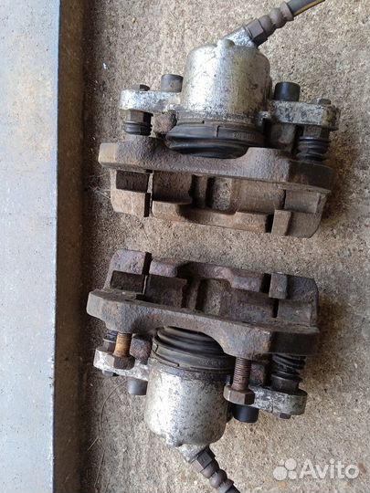 Суппорт и регулятор давления (колдун) тормозов ваз