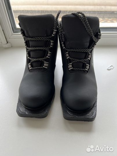 Лыжи беговые fisher с ботинками на 38 размер. Б/у