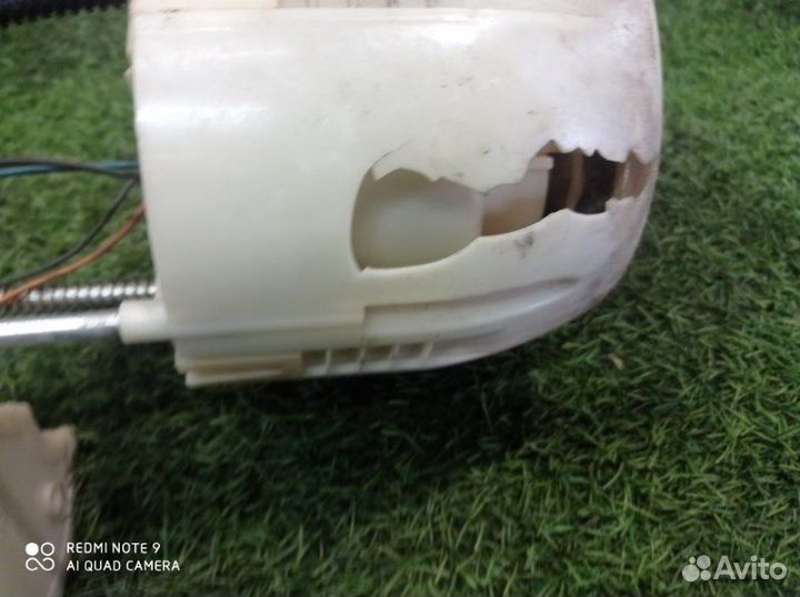 Насос топливный Toyota Corolla E120 2000-2007