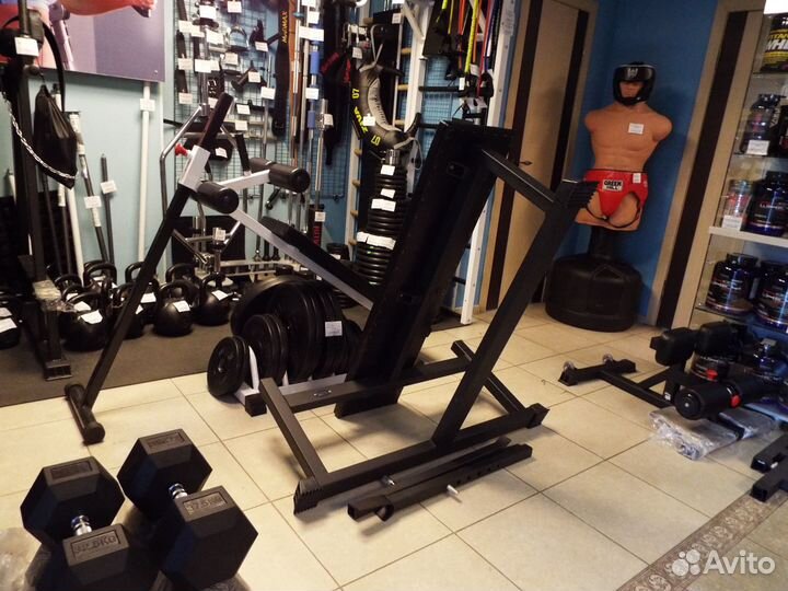 Стойка для пауэрлифтинга с жимовой скамьей AV131/8