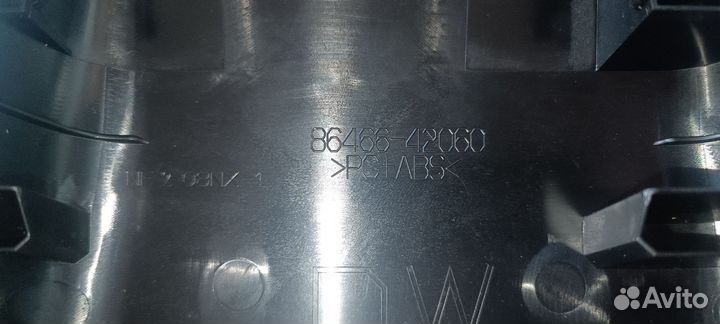 Крышка салонного зеркала 86466-42060