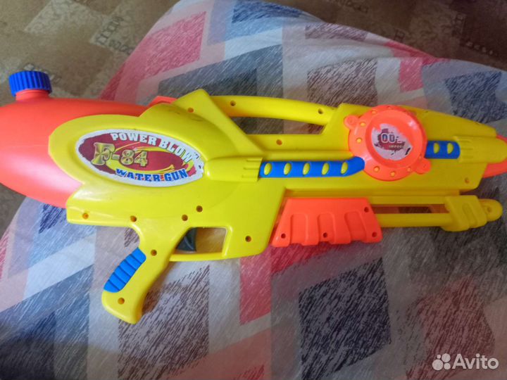 Пистолет водный