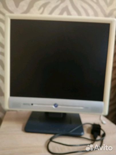 Монитор Benq