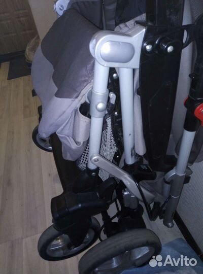 Прогулочная коляска peg perego uno