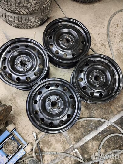 Оригинальные штампованные диски r15, Солярис,Рио