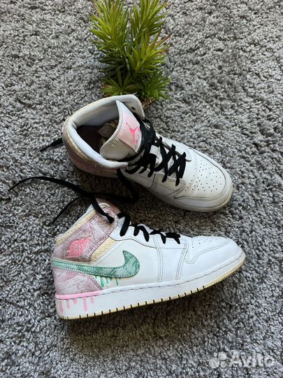 Р.37,5 Оригинал Nike Air Jordan 1 Mid Paint Drip