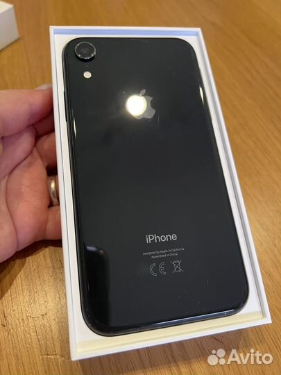 Телефон iPhone xr