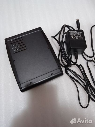 Микшер Behringer xenyx 502